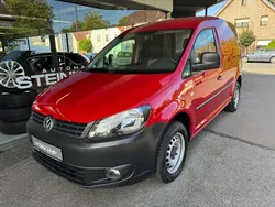 Rot Gebraucht 2011 VW Caddy Van / Kleinbus | 5.690 € (Fairer Preis)