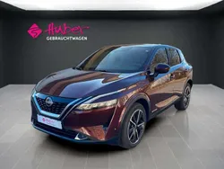 Burgundy metallic (metallic) Gebraucht 2023 Nissan Qashqai Tekna SUV | 29.890 € (Guter Preis)