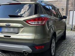 Andere farben Gebraucht 2015 Ford Kuga Titanium SUV | 10.700 € (Fairer Preis)