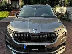 Grau Gebraucht 2023 Skoda Kodiaq SportLine SUV | 41.900 € (Fairer Preis)