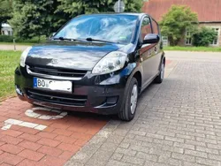 Schwarz Gebraucht 2011 Daihatsu Sirion Kleinwagen | 3.500 € (Fairer Preis)