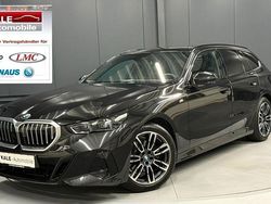 Black sapphire metallic Gebraucht 2024 BMW 520 M Sport Kombi | 54.480 € (Etwas zu teuer)
