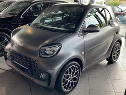 Grau Gebraucht 2022 Smart ForTwo Electric Drive Coupé | 15.500 € (Teuer)