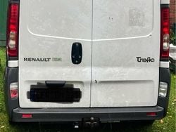Weiß Gebraucht 2011 Renault Traffic Limousine | 3.400 €