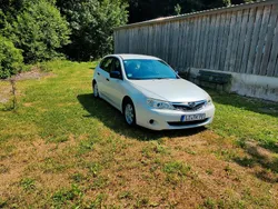 Weiß Gebraucht 2007 Subaru Impreza Limousine | 4.895 €