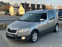 Beige Gebraucht 2007 Skoda Roomster Scout Kombi | 1.999 €