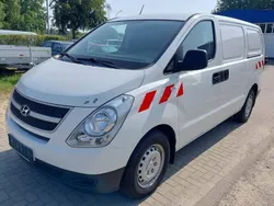 Weiß Gebraucht 2012 Hyundai H-1 Van / Kleinbus | 4.490 € (Superpreis)