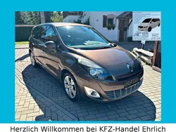 Braun Gebraucht 2011 Renault Scénic III Dynamique Van / Kleinbus | 6.850 € (Fairer Preis)