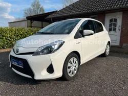 Weiß Gebraucht 2012 Toyota Yaris Hybrid Life Kleinwagen | 8.999 € (Fairer Preis)