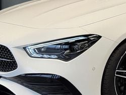 Weiß Gebraucht 2024 Mercedes CLA180 Shooting Brake AMG Kombi | 31.899 € (Fairer Preis)