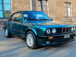 Grün Gebraucht 1992 BMW 318 Cabriolet Performance Cabrio | 31.318 €