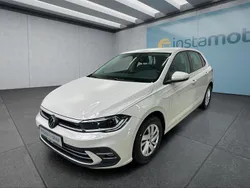 Grau Gebraucht 2024 VW Polo Kleinwagen | 20.899 € (Guter Preis)