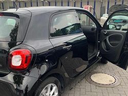 Schwarz Gebraucht 2018 Smart ForFour Kleinwagen | 12.000 € (Fairer Preis)