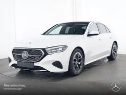 Weiß Gebraucht 2024 Mercedes E220 Avantgarde Limousine | 53.990 € (Fairer Preis)