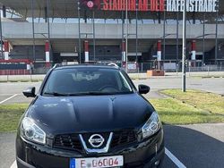 Schwarz Gebraucht 2012 Nissan Qashqai Tekna SUV | 9.999 € (Etwas zu teuer)