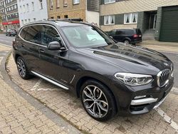 Grau Gebraucht 2018 BMW X3 xLine SUV | 18.900 €
