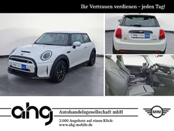 Weiß Gebraucht 2023 Mini Cooper SE Classic Kleinwagen | 19.290 € (Guter Preis)