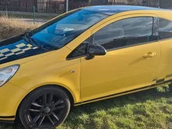 Gelb Gebraucht 2010 Opel Corsa Color Edition Kleinwagen | 2.699 € (Fairer Preis)