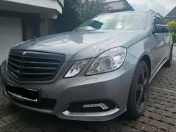 Grau Gebraucht 2009 Mercedes E350 Avantgarde Kombi | 8.499 € (Fairer Preis)
