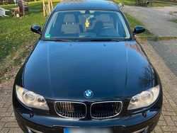 Schwarz Gebraucht 2009 BMW 116 Kleinwagen | 4.000 €
