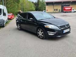 Schwarz Gebraucht 2012 Ford Mondeo Champions Edition Kombi | 2.500 €
