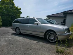 Silber Gebraucht 2002 Mercedes E200 Kombi | 4.200 €