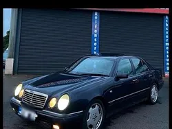 Blau Gebraucht 1997 Mercedes E420 Limousine | 1.500 €