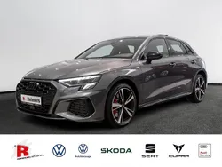 Grau Gebraucht 2022 Audi A3 Sportback e-tron S-Line Limousine | 33.990 €