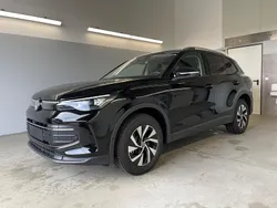 [0e0e] grenadillschwarz metallic Neu 2025 VW Tiguan Life SUV | 49.990 € (Superpreis)