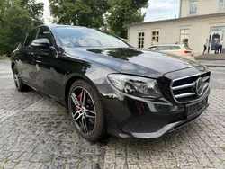 Schwarz Gebraucht 2016 Mercedes E350 AMG line Limousine | 24.999 € (Fairer Preis)