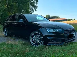 Schwarz Gebraucht 2017 Audi A4 Design Kombi | 27.300 € (Teuer)