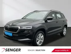 Schwarz Gebraucht 2024 Skoda Karoq Selection SUV | 29.880 € (Fairer Preis)