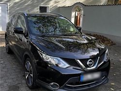 Schwarz Gebraucht 2016 Nissan Qashqai SUV | 13.999 € (Fairer Preis)