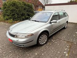 Silber Gebraucht 2001 Renault Laguna II Kombi | 1.899 € (Etwas zu teuer)