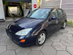 Blau Gebraucht 2000 Ford Focus Trend Limousine | 1.450 € (Fairer Preis)