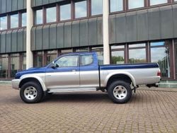 Blau/silber Gebraucht 2003 Mitsubishi L200 Abholung | 13.900 €