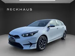 Weiß Neu 2025 Kia Ceed Spirit Limousine | 27.750 € (Guter Preis)