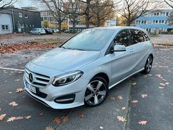 Silber Gebraucht 2017 Mercedes B220 Urban Van / Kleinbus | 17.499 € (Fairer Preis)