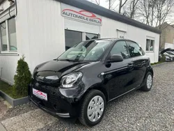 Schwarz Gebraucht 2021 Smart ForFour Electric Drive Kleinwagen | 7.500 € (Superpreis)
