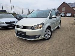 Silber Gebraucht 2013 VW Touran Life Van / Kleinbus | 8.990 € (Guter Preis)