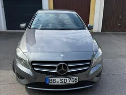 Grau Gebraucht 2014 Mercedes A180 Limousine | 10.500 € (Fairer Preis)