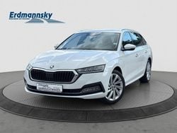 Weiß Gebraucht 2022 Skoda Octavia Style Kombi | 21.280 € (Guter Preis)