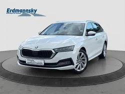 Weiß Gebraucht 2022 Skoda Octavia Style Kombi | 22.480 € (Fairer Preis)