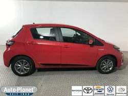 Rot Gebraucht 2018 Toyota Yaris Hybrid Comfort Kleinwagen | 14.990 € (Guter Preis)