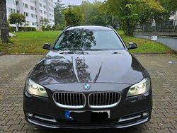 Braun Gebraucht 2016 BMW 520 Luxury Line Kombi | 15.750 € (Fairer Preis)