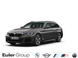 Grau Gebraucht 2022 BMW 520 Performance Kombi | 33.999 € (Etwas zu teuer)