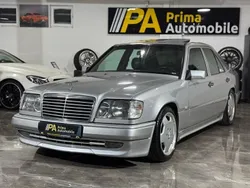 Silber Gebraucht 1994 Mercedes E320 AMG Limousine | 29.999 €