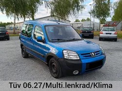 Blau Gebraucht 2004 Peugeot Partner Van / Kleinbus | 2.999 € (Etwas zu teuer)