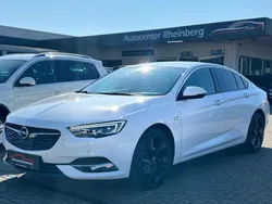 Weiß Gebraucht 2019 Opel Insignia Exklusiv Limousine | 17.300 € (Fairer Preis)