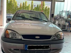 Gebraucht 2000 Ford Courier Van / Kleinbus | 600 € (Fairer Preis)